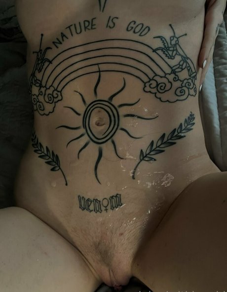 Inbedwithbambi erotic model gallery