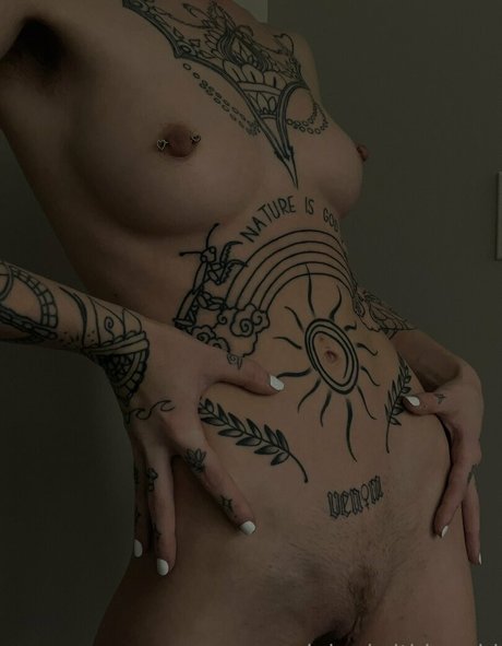 Inbedwithbambi perfect model photo
