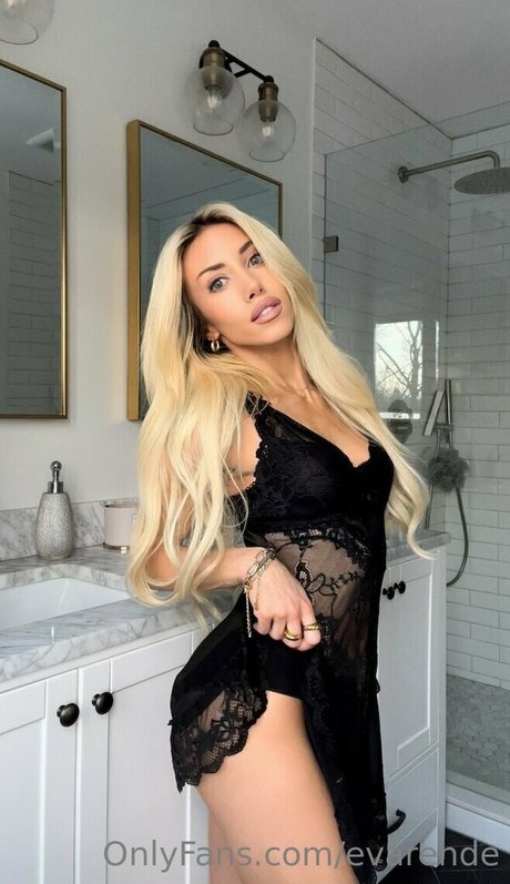 Eva Rende porn actress photos