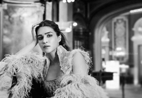 Kriti Sanon model exclusive pic