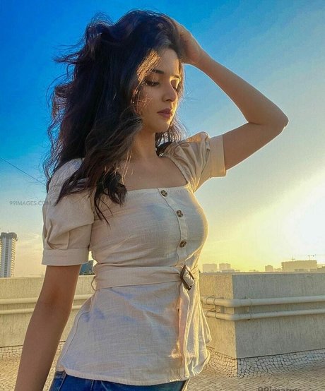 Bhavika Sharma pornstar nude archive