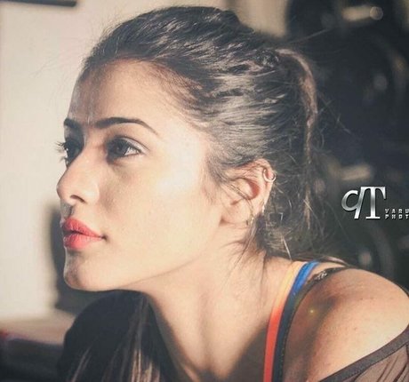Ketika Sharma art star gallery