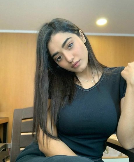 Ketika Sharma high quality actress image