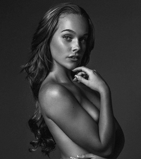 Estelle Berglin high quality model gallery