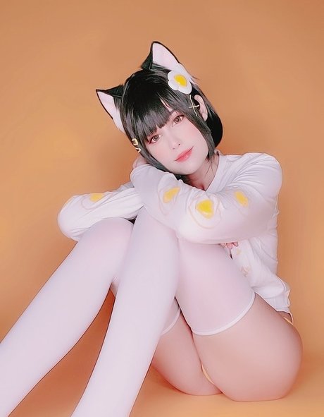 Jean Wanwan beautiful model pic