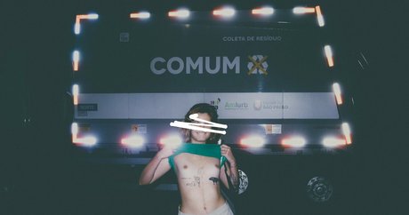 Isa Provati sexy model pics