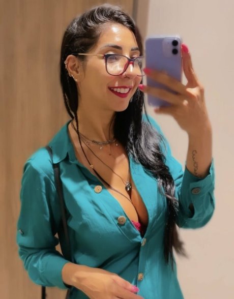 Renatinha Mello profile image