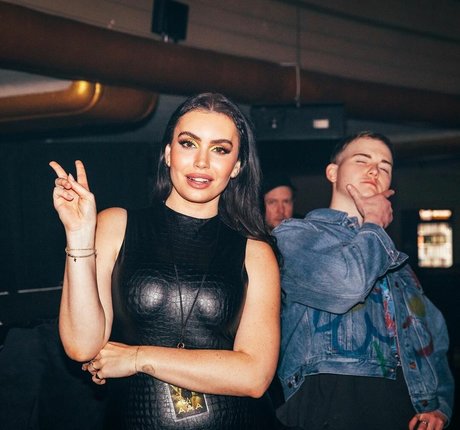 Sophie Simmons model beautiful images
