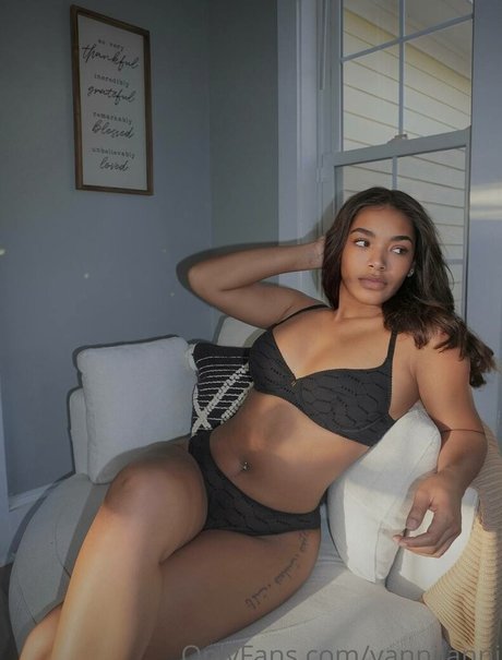 yainahkdg xxx star pictures