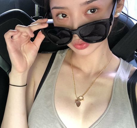 nayoungkim18 top model pic