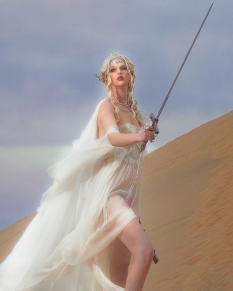Emma Karla Peet erotic actress picture