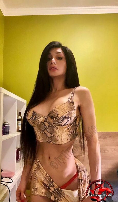 Angelica Lee model best pictures