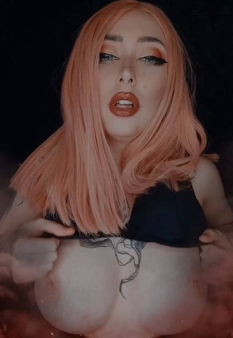 Evolet Asmr star erotic photos