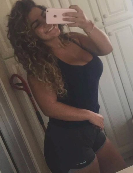 babyyameera star nude pictures