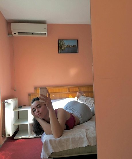 Ivana S top model photo