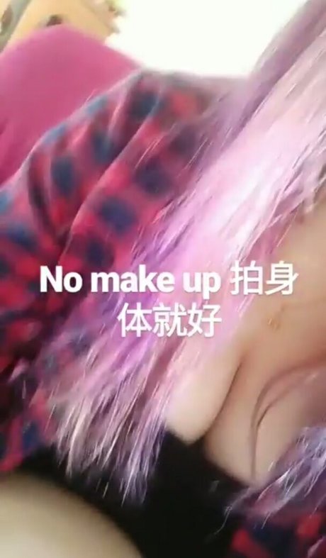 crystalcyj model naked picture
