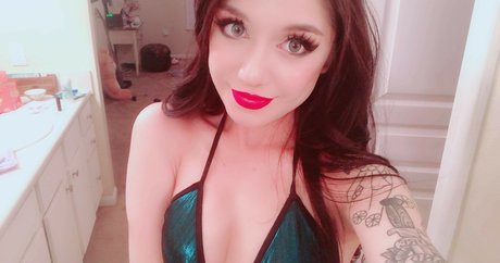 granny big tits onlyfans art naked photo