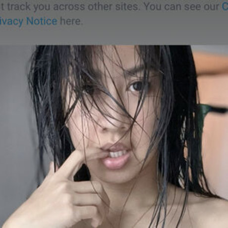 Oummy The Bootymaker erotic star gallery
