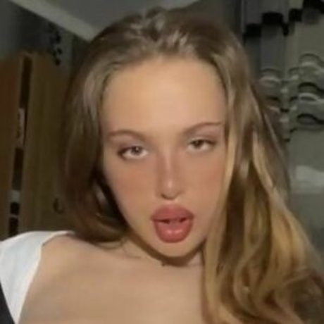 Riseagaintsyou pornstar naked img
