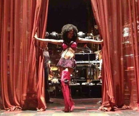 Scarlette Douglas model beautiful pictures