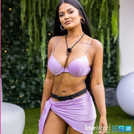 Ari Kumar porn model photos