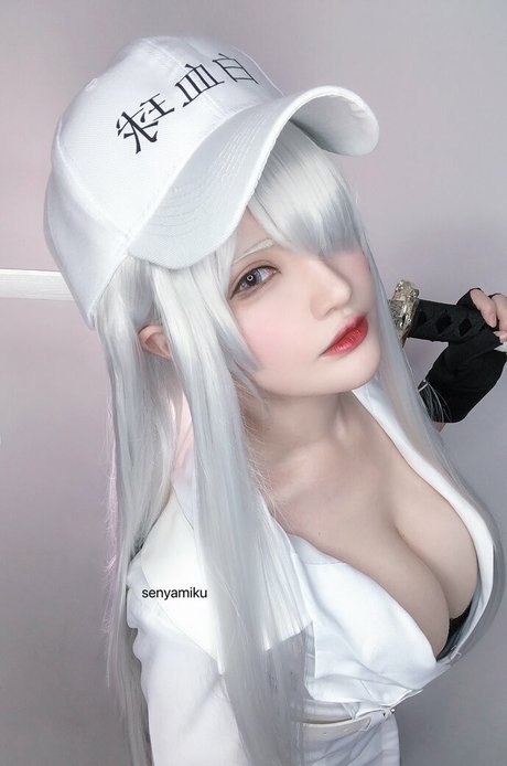 SenyaMiku star adult pic