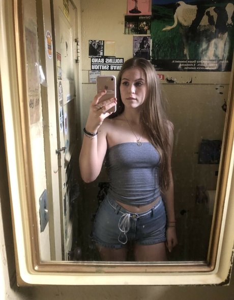 jem69710 perfect actress image