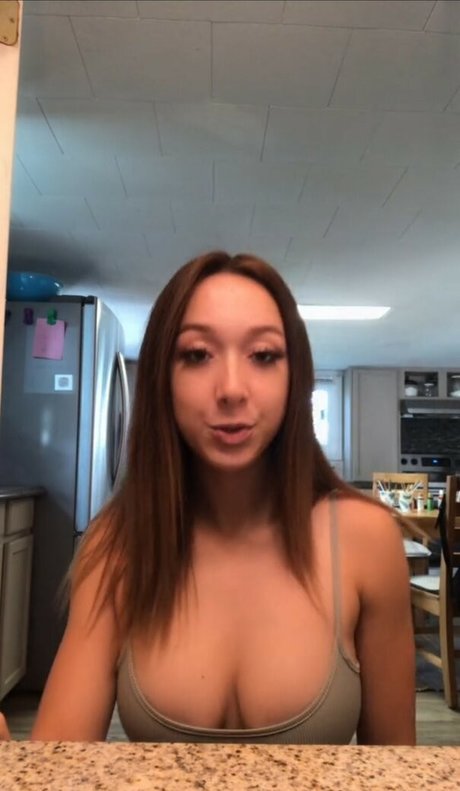 Presley Hine top profile image