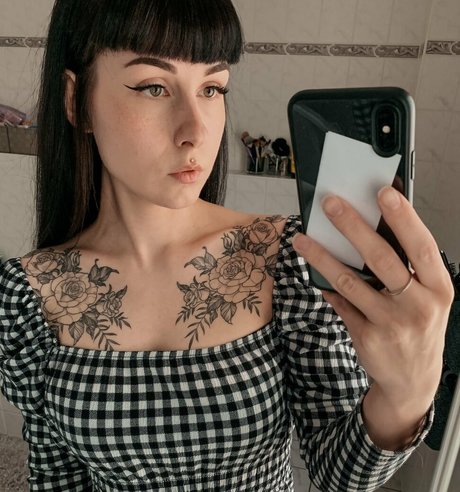 romisu porn actress image