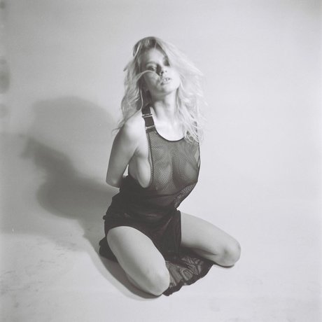 Elle Brittain top model archive