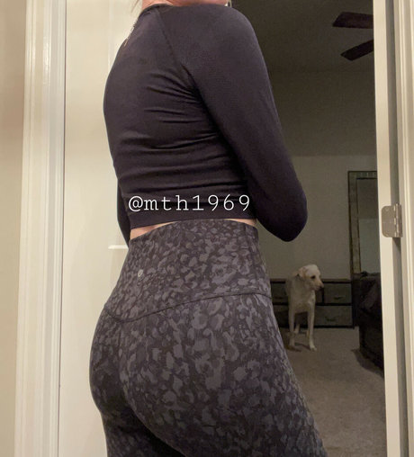 mth69 adult star photo
