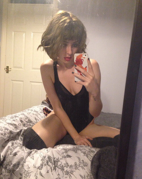 Leahloveschief nude model pictures