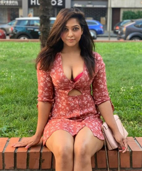 Gaanu Prasadi nude model gallery