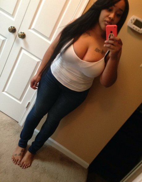 ebony sloppy onlyfans nudes images