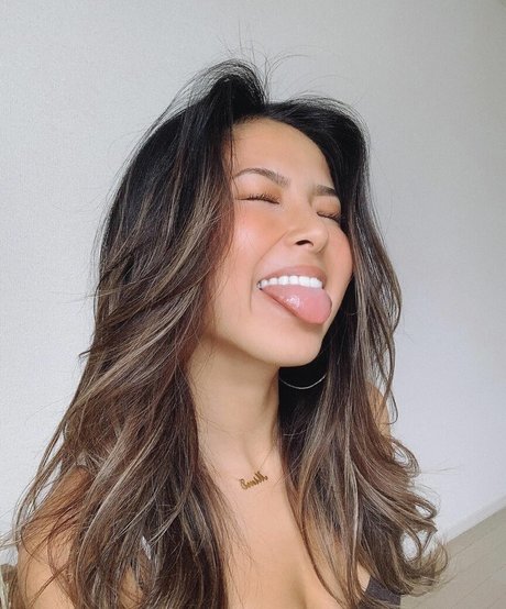 Mimi Furu pretty pornstar gallery