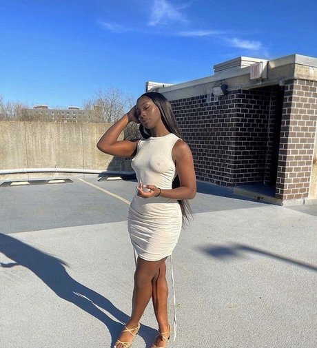 bribriann6722 xxx model img