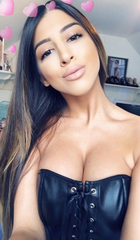 ShannonSinghof pornographic actress pics