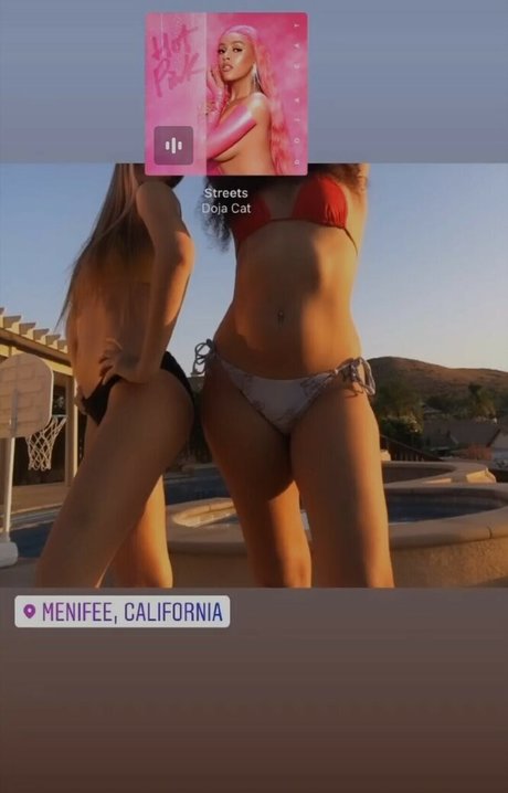 ASMR Lia model perfect gallery