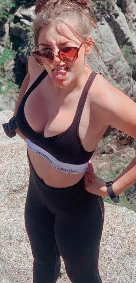 Itsadelecash model nice galleries
