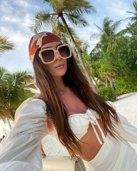 Lexiidomme exclusive model pic