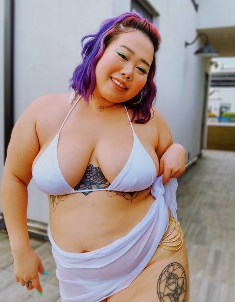 P s Kaguya model exclusive picture
