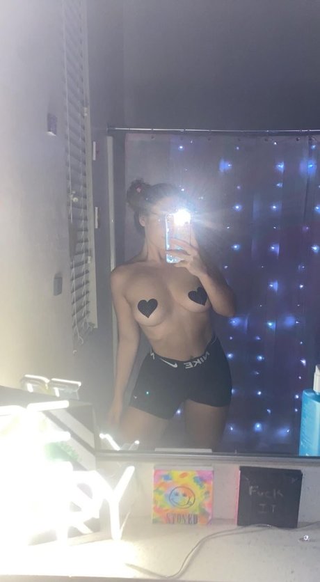 Alexis Pierce top model photo