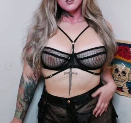 Moremelon can model porn pic
