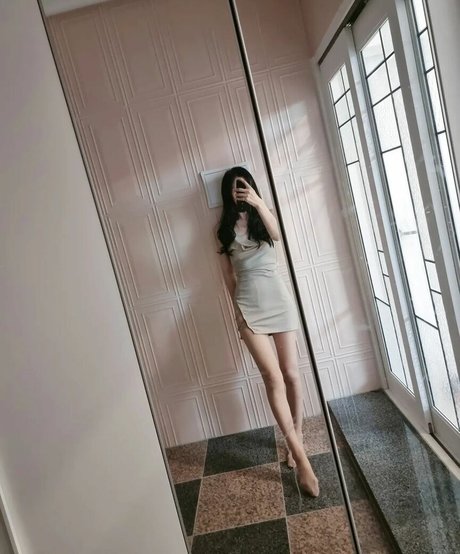 Lu luet model nudes images