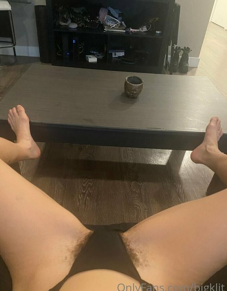 BigKlit pretty model gallery
