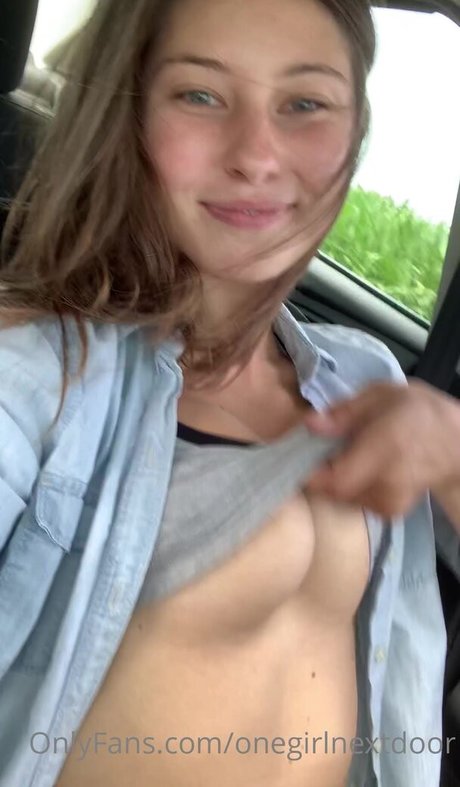Makayla Bennett pornographic model picture