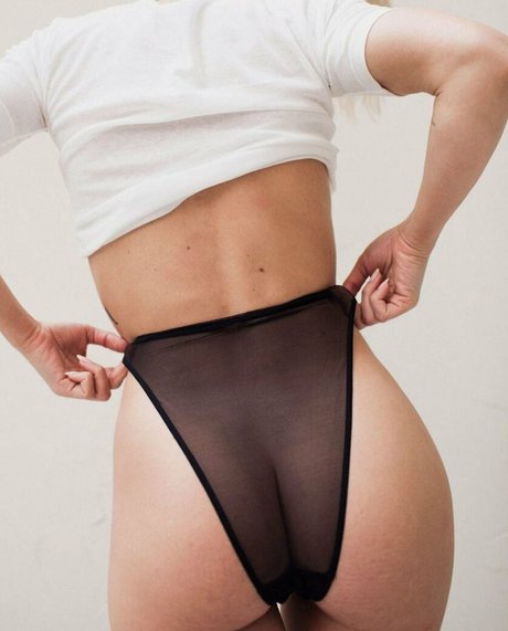 Olesya Rulin model pornographic pic