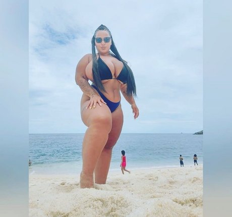 Adriane Esteves sex actress images
