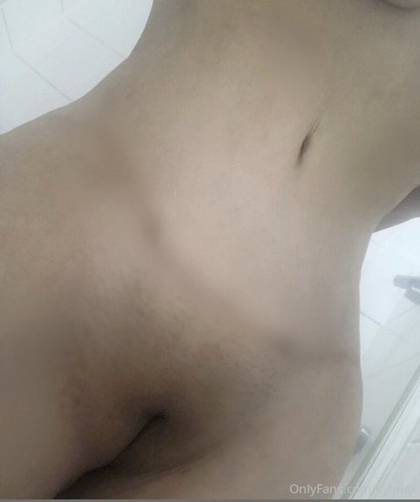 Jlyndaa pornographic actress pic
