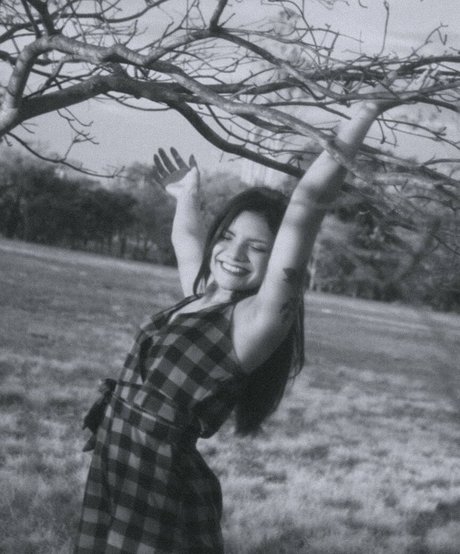 Jessie Cardim nudes actress pic